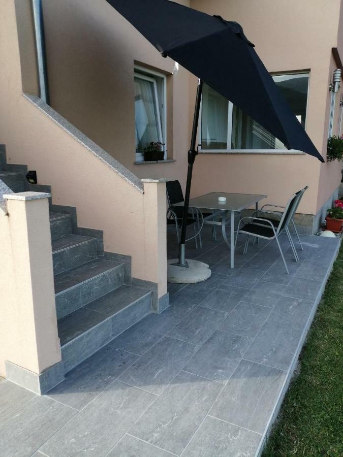 Ferienwohnung Apartman Vidovic Korenica Exterior foto